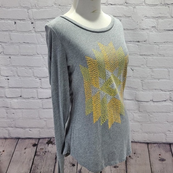 American Eagle Long sleeve Favorite T shirt - Picture 4 of 7